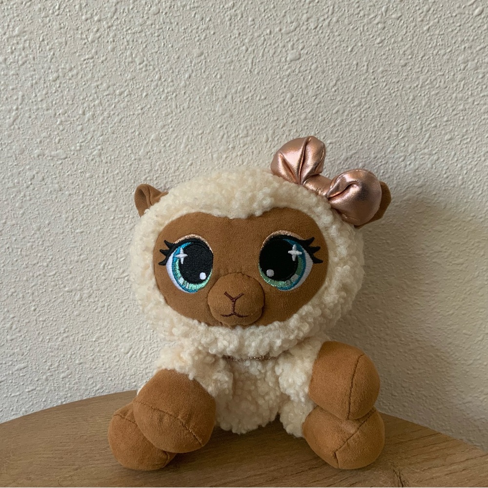 P.Lushies pets lamb stuffed toy